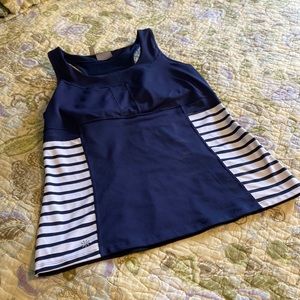 Athleta Racerback Workout Top XL. Great rear pockets on each side. Navy & White.